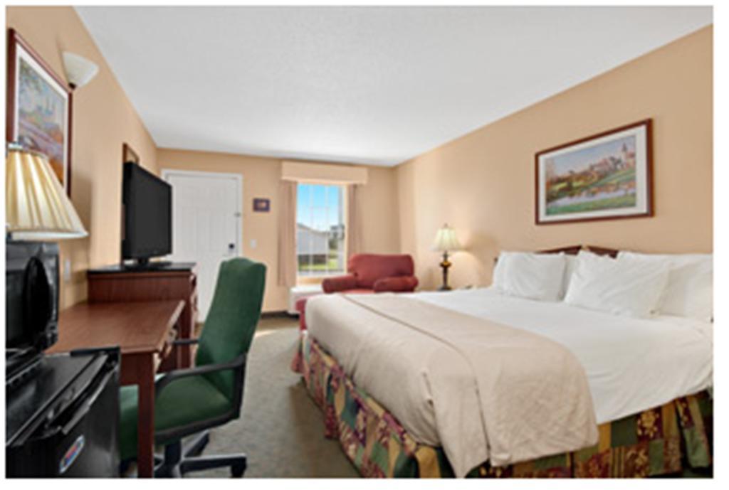 Baymont By Wyndham Greenville Room photo